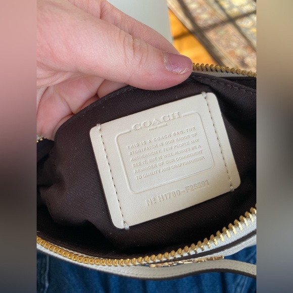 Coach Saffiano Leather Cream Crossbody Bag / Top Handle Pouch | Style F25591 | - Picture 12 of 13